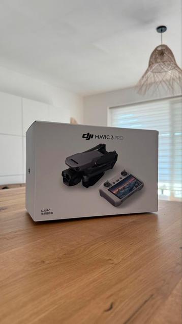 Dji Mavic 3 Pro Dji RC - NIEUW beschikbaar voor biedingen