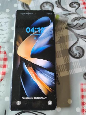 Samsung Galaxy Z Fold 4 - Kapot binnenscherm beschikbaar voor biedingen