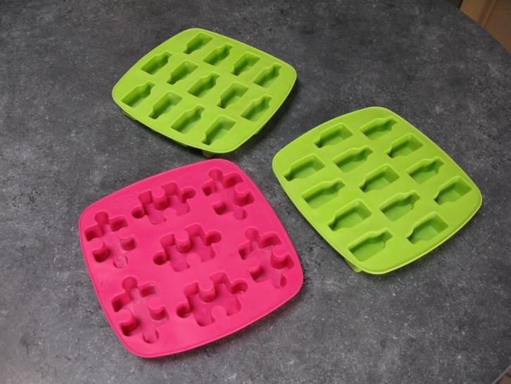 ijsblokjes vormen 3 stuks, Huis en Inrichting, Keuken | Keukenbenodigdheden, Gebruikt, Ophalen of Verzenden