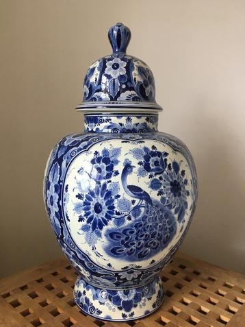 Vaas Delfts blauw beschikbaar voor biedingen