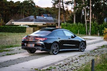 MERCEDES-BENZ CLA180d//AMG//PANO//SFEERVERLICHTING beschikbaar voor biedingen