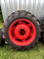 Wielen tractor 12.4 R32 en 6-16, Zakelijke goederen, Landbouw | Onderdelen | Banden, Velgen en Assen, Ophalen