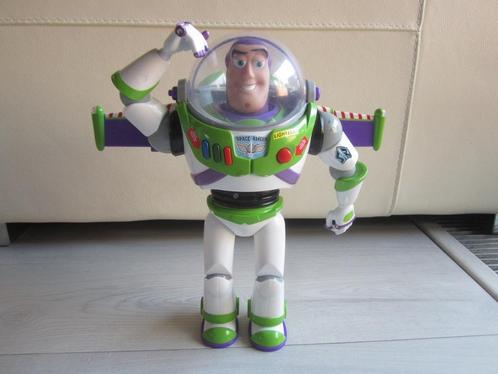 Grand Buzz l'Eclair (30cm) articulé et parlant, Verzamelen, Disney, Gebruikt, Beeldje of Figuurtje, Overige figuren, Ophalen of Verzenden