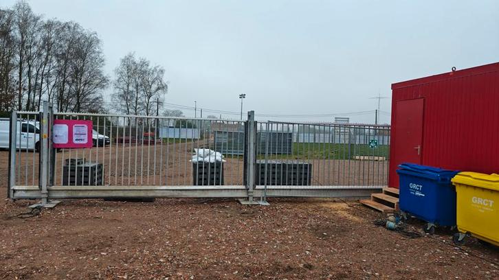 Heras schuifpoort, werking onbekend, Tuin en Terras, Tuinpoorten, Gebruikt, Schuifpoort, Aluminium, 150 tot 200 cm, 200 cm of meer