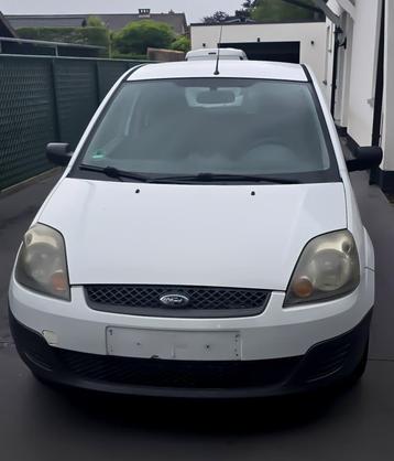 Ford Fiesta 1.4 Benzine – ZEER PROPER beschikbaar voor biedingen