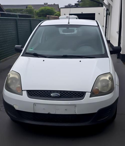 Ford Fiesta 1.4 Benzine – ZEER PROPER, Auto's, Ford, Particulier, Benzine, Wit, Ophalen