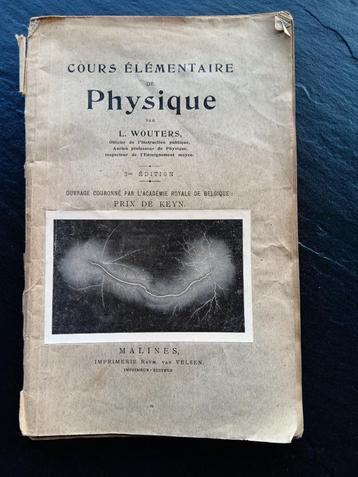 vieux livre sur la physique, Enlèvement