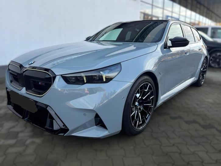 BMW M5 xDrive Full carbon BowWilk clim seats Brooklyn Grey, Auto's, BMW, Bedrijf, Te koop, 5 Reeks, 360° camera, 4x4, ABS, Achteruitrijcamera