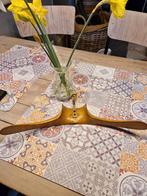 Cintre ancien en bois et crochet en laiton