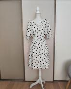 Robe sézane taille 36 blanc et noir, Kleding | Dames, Jurken, Wit, Zo goed als nieuw, Knielengte, Maat 36 (S)