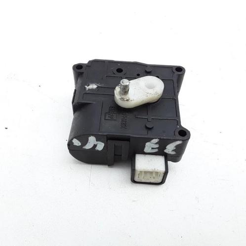KACHELSTELMOTOR Avensis Wagon (T25 / B1E) (1138002051), Auto-onderdelen, Airco en Verwarming, Toyota, Gebruikt