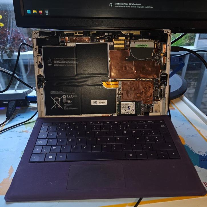 Micosot Surface PRO 3 écran a remplacer, Computers en Software, Windows Laptops, Gebruikt, SSD, Met videokaart, Verzenden