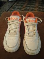 Witte kinderschoenen adidas 34, Adidas, Meisje, Sportschoenen, Ophalen of Verzenden
