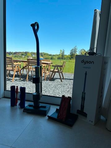 Dyson Wash G1, Enlèvement, Aspirateur