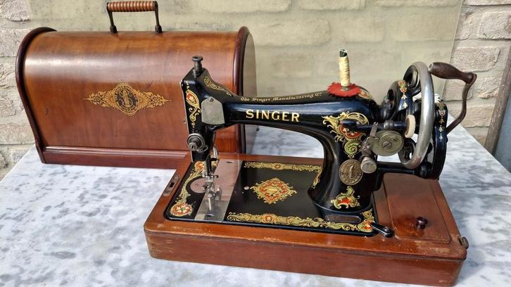 Antieke Singer naaimachine 128 (1904) met kist & handleiding, Antiek en Kunst, Antiek | Naaimachines, Ophalen
