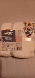 Nieuw Disney babydeken 75/100, Neuf, Garçon ou Fille, Enlèvement ou Envoi, Couverture ou Couette