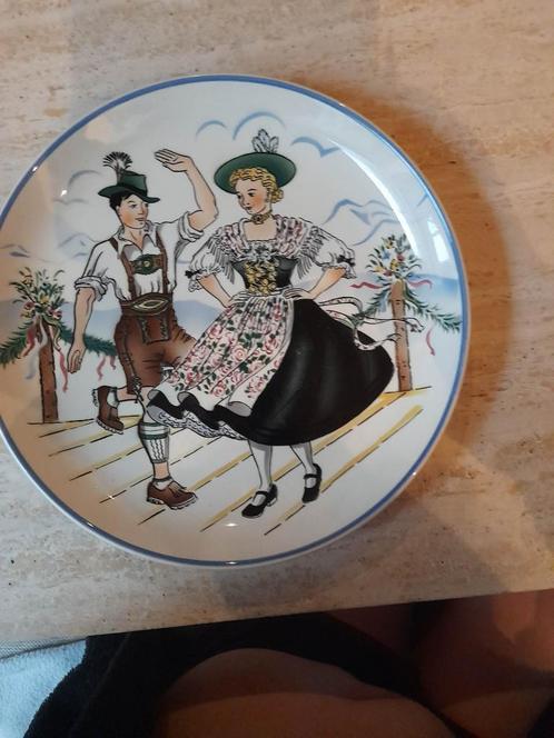 Sierbord van Folk Dancing door Waechtersbach, Antiek en Kunst, Antiek | Keramiek en Aardewerk, Ophalen of Verzenden