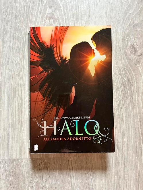Alexandra Adornetto - Halo, Boeken, Kinderboeken | Jeugd | onder 10 jaar, Zo goed als nieuw, Ophalen