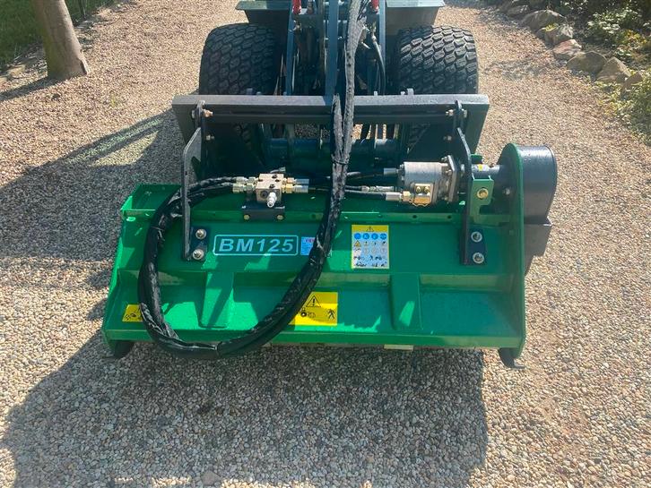 NIEUWE Hydraulische Klepelmaaier BM125 voor Mini Shovel, Articles professionnels, Machines & Construction | Grues & Excavatrices