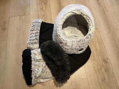 Slaapzak nest diverse Jack & Vanilla / prijs per stuk, Dieren en Toebehoren, Kattenmanden, Zo goed als nieuw, Ophalen