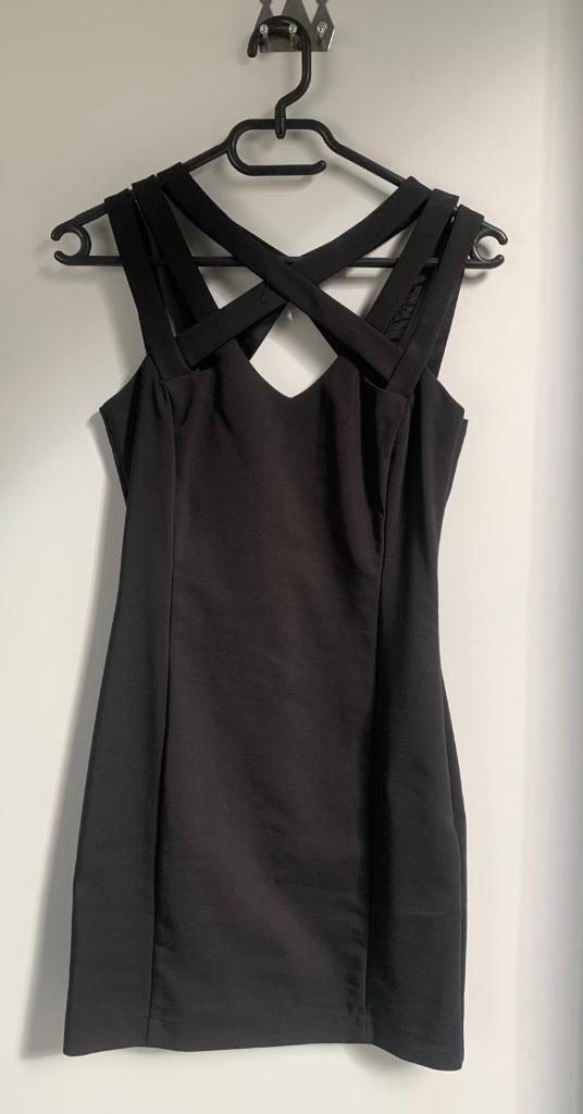 Kleedjes pakket voor €20,00 Mango, Vila, Astrid Black Label, Vêtements | Femmes, Robes, Comme neuf, Taille 36 (S), Autres couleurs