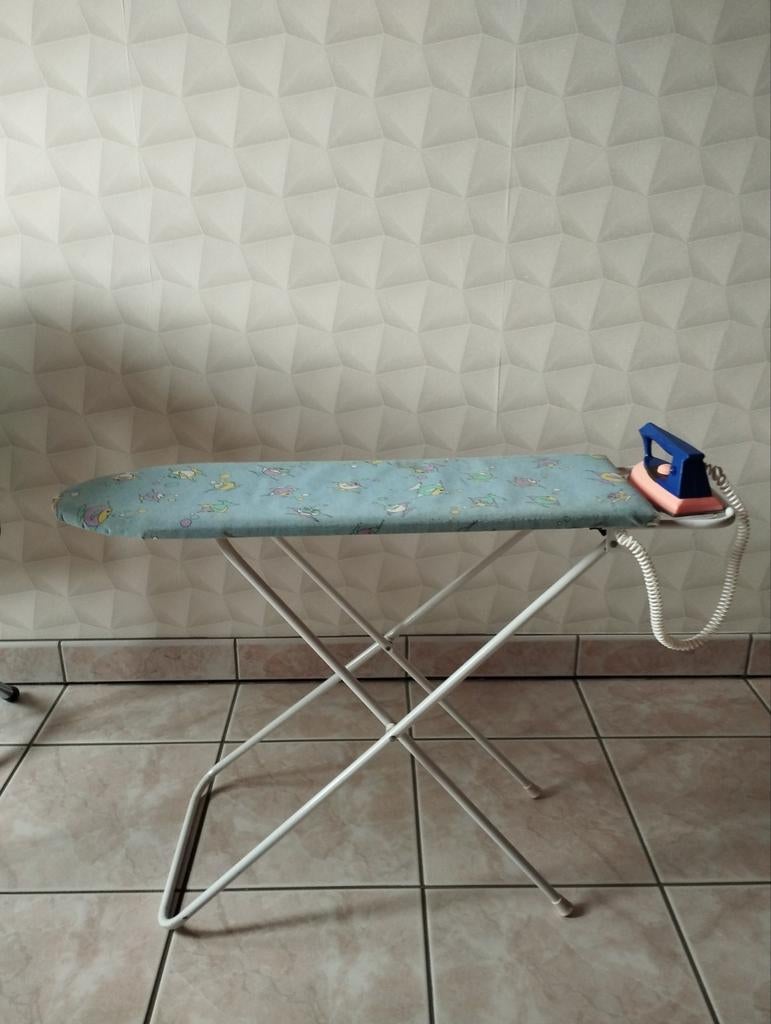 planche à repasser avec fer, Enlèvement ou Envoi, Comme neuf