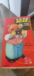Tin toy bear with flash-camera vintage, Antiek en Kunst, Verzenden