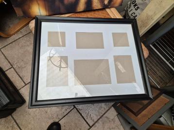 Grote fotolijs voor zes fotos en met zwarte raam  beschikbaar voor biedingen