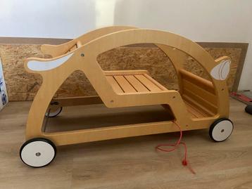 Coole houten trekwagen - schommelauto beschikbaar voor biedingen