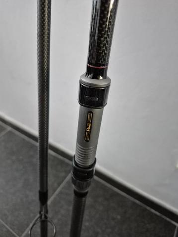 Nieuwe Spodhengel Merk Spomb LR 12Ft beschikbaar voor biedingen