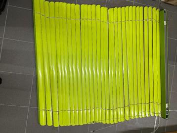Store vénitien Luxaflex sur mesure vert  beschikbaar voor biedingen