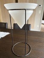 Decoratieve bloemenhouder, Ophalen, Gebruikt, Glas