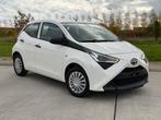 Toyota Aygo 2021 onder garantie!, Auto's, Voorwielaandrijving, 4 zetels, Stof, Wit