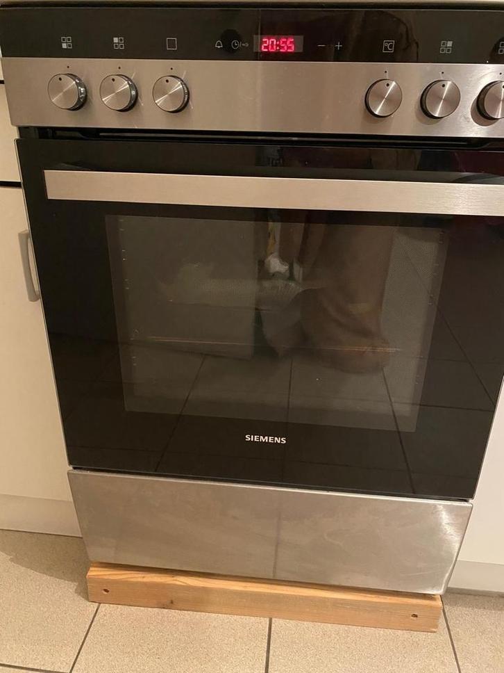 Siemens fornuis te koop, Elektronische apparatuur, Fornuizen, Zo goed als nieuw, Keramisch, Grill, Ophalen
