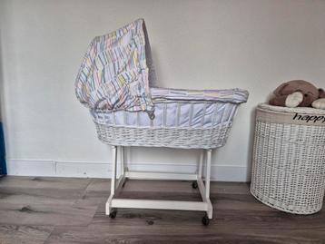 Babywiegje beschikbaar voor biedingen