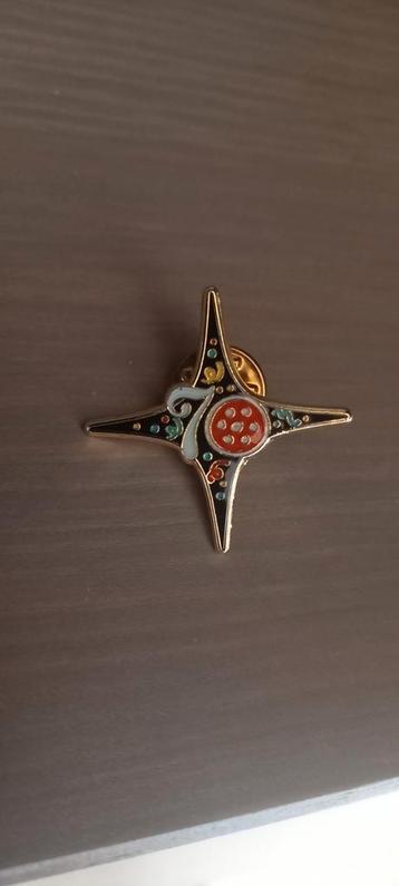 Les employés d'Efteling épinglent 70 ans d'édition limitée, Enlèvement ou Envoi, Neuf, Bouton ou Épingle