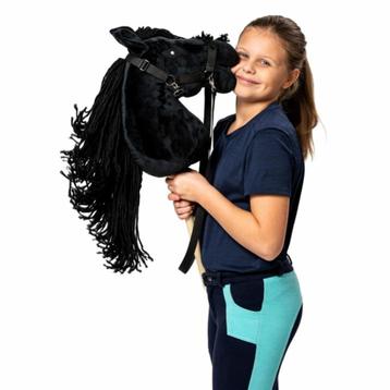 Hobby Horse stokpaard zwart met Halster | Groot formaat A3 beschikbaar voor biedingen