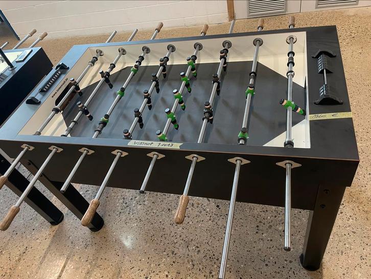 Tafelvoetbal / voetbaltafel / kickertafel Tom en Rudi Iron, Kinderen en Baby's, Speelgoed | Voetbaltafels, Zo goed als nieuw, Ophalen of Verzenden