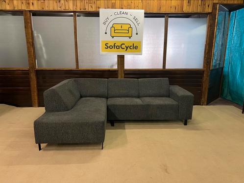 Donkergrijze hoekzetel met zwart design pootjes. Topstaat!, Huis en Inrichting, Zetels | Zetels en Chaises Longues, Zo goed als nieuw
