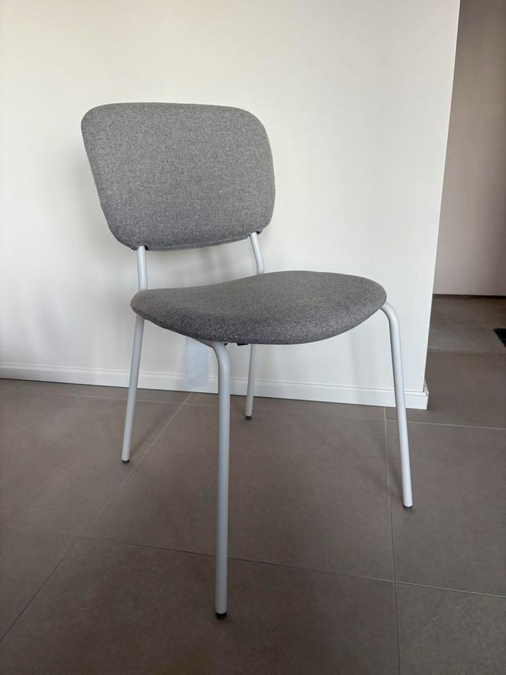 Ikea Vihals stoelen (4) wit/Tibbleby Beige-grijs, Huis en Inrichting, Stoelen, Nieuw, Vier, Grijs, Ophalen