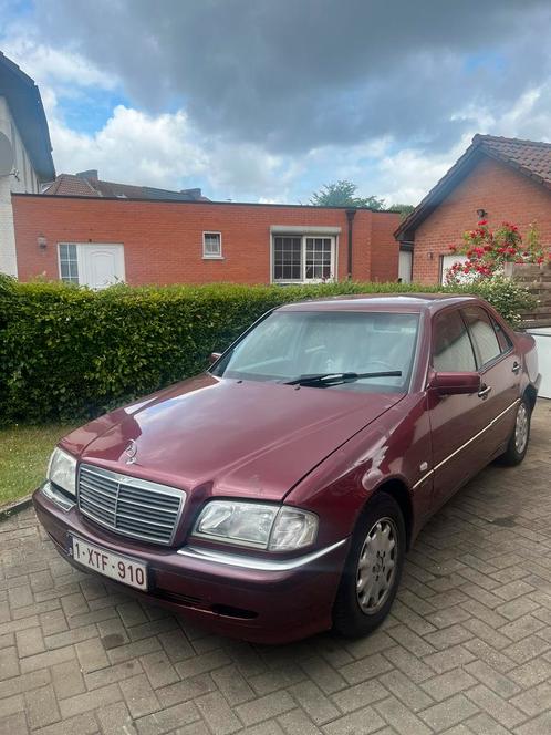 C220 cdi 2e eigenaar 190 000 km/airco, Auto's, Mercedes-Benz, Particulier, C-Klasse, Diesel, Grijs, Leder, Onderhoudsboekje, Ophalen