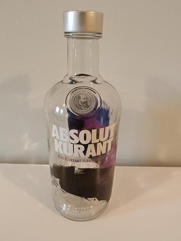 Bouteille vide de vodka Absolut Kurant 70CL 40%