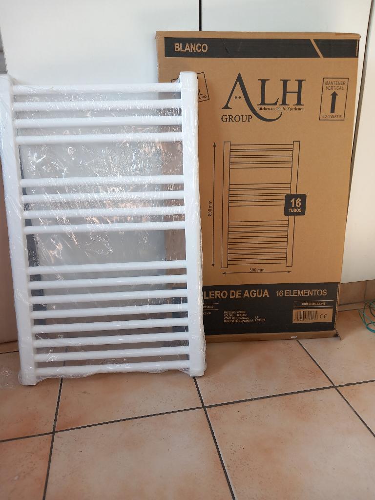 Radiateur sèche-serviettes, Enlèvement, Neuf, Blanc, Porte-serviettes
