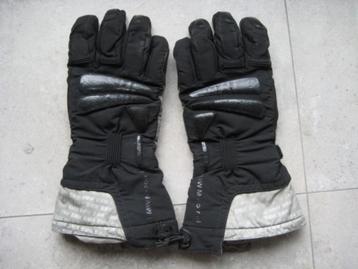 BMW moto handschoenen Gore-tex maat 10-10 1/2 als nieuw, Motoren, Kleding | Motorkleding, Ophalen of Verzenden, Nieuw zonder kaartje