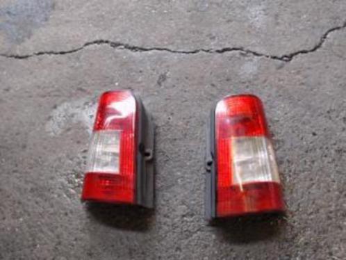 Feu arrière gauche Citroen Berlingo 2002-2010 LP/14198, Autos : Pièces & Accessoires, Éclairage, Utilisé, Enlèvement ou Envoi