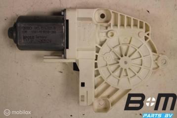Raammotor LV Audi Q3 S-line TDI 8K0959801B beschikbaar voor biedingen