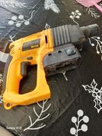 Dewalt boorhamer, Ophalen