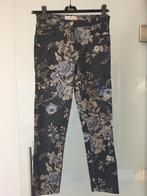 Broek flower power maat 38, Kleding | Dames, Maat 38/40 (M), Ophalen of Verzenden, Zo goed als nieuw