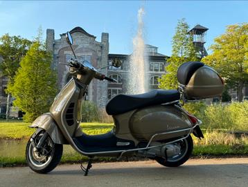 VESPA GTS 250ie (injectie) 6000km bwj2010 beschikbaar voor biedingen