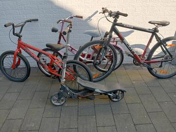 Oude fietsen beschikbaar voor biedingen